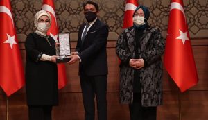 Bayan Erdoğan’dan Kahramanmaraş’a ödül