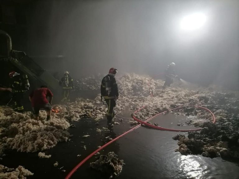 Kahramanmaraş’ta tekstil fabrikası deposunda yangın
