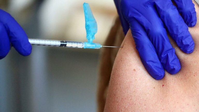 İl Sağlık Müdürlüğü’nden vatandaşlara ‘aşı olun’ çağrısı