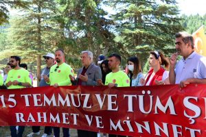 KSÜ 15 Temmuz Şehitleri İçin Yürüdü: ‘Türkiye Geçilmez’ Dedi