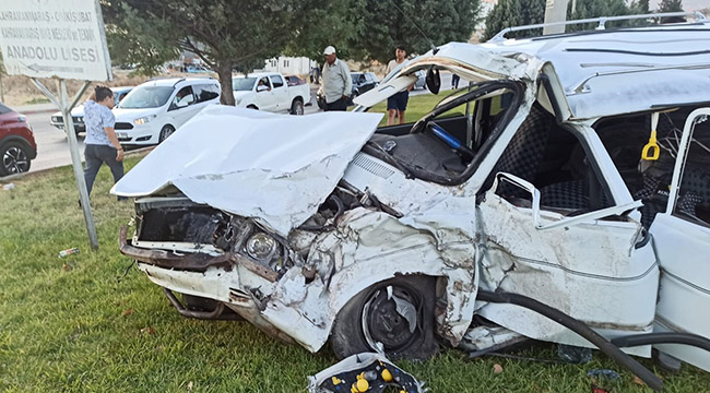 Kahramanmaraş’ta otomobil ile ambulans çarpıştı: 1 ölü 3 yaralı