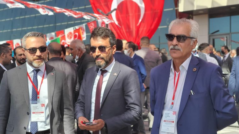 MHP ilçe başkanı ve yönetimi kaza geçirdi: 4 yaralı