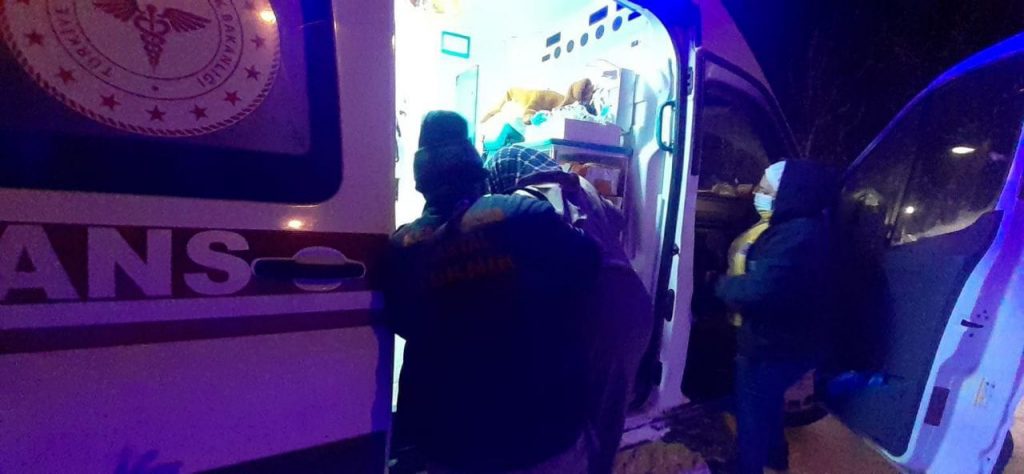 Afşin’de iki otomobil çarpıştı: 5 yaralı