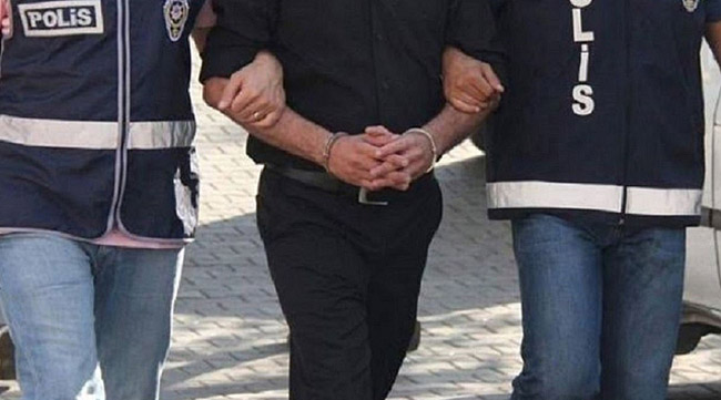 12 yıl 8 ay hapis cezasıyla aranan şahıs polisten kaçamadı