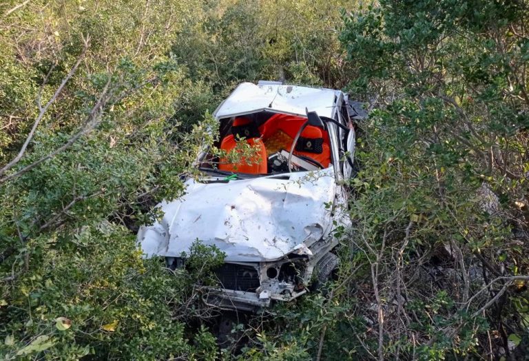 Andırın’da otomobil uçuruma yuvarlandı: 1 ölü 1 yaralı