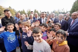 Kahramanmaraş Beşiktaş İlkokulu Törenle Hizmete Açıldı