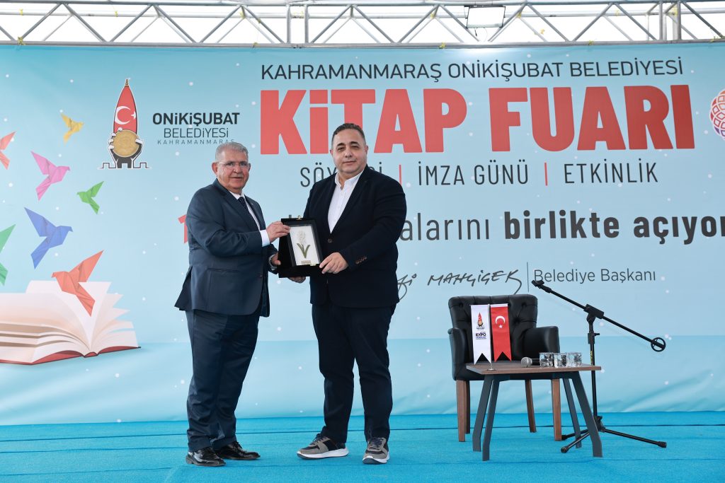 <strong>Usta Gazeteci Zafer Şahin’den EXPO 2023 Kitap Fuarı’na tam not</strong>