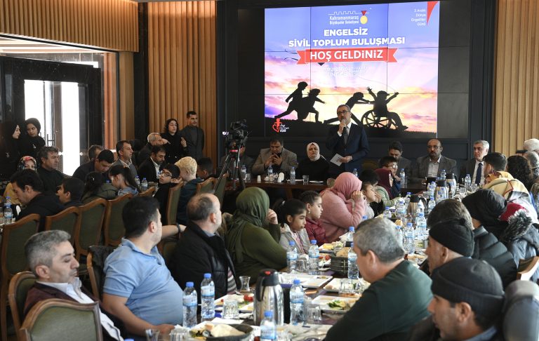 <strong>Başkan Güngör, “Engelleri Bir Bir Ortadan Kaldırıyoruz”</strong>